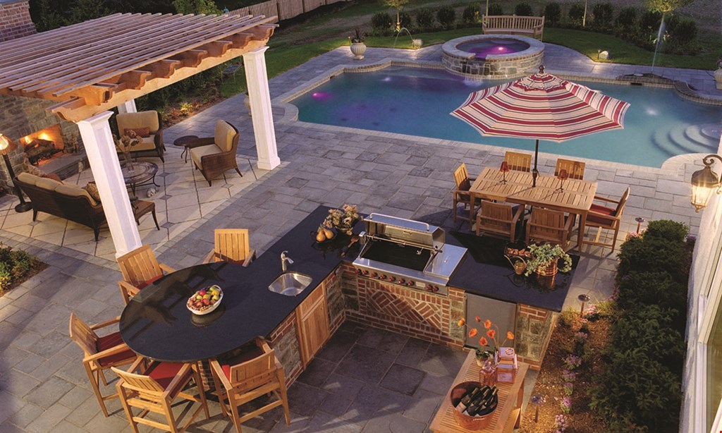 Product image for Evergreen $200 off any retractable pool cover