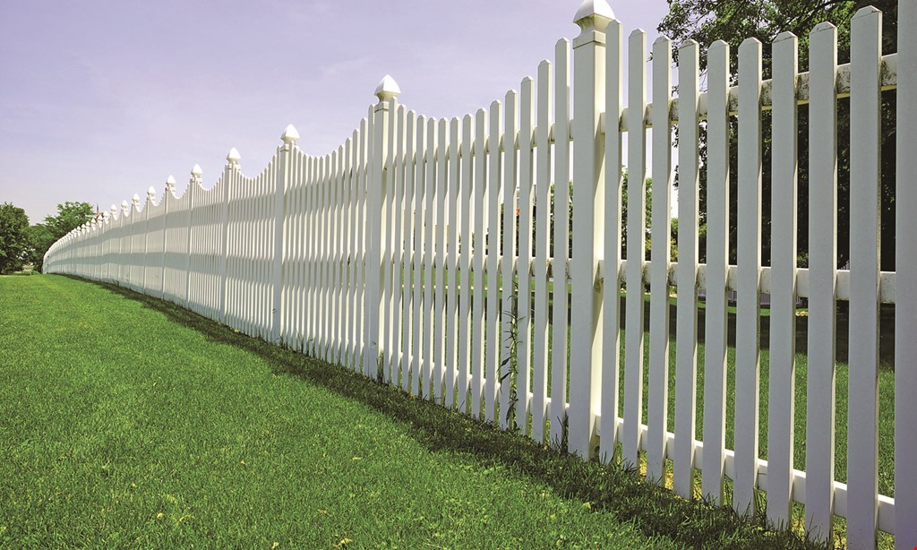Product image for Syracuse Fence $1750 do-it-yourself white vinyl privacy fencing (100 ft Fence Package)
