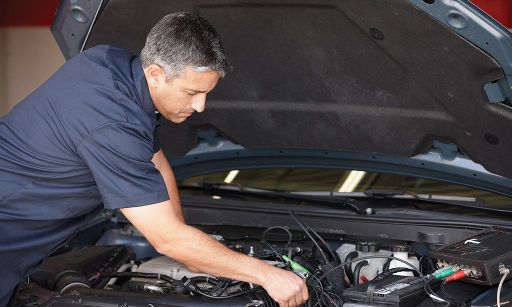 Product image for NAPA Autocare Center $15 off Any Oil Change & Tire Rotation