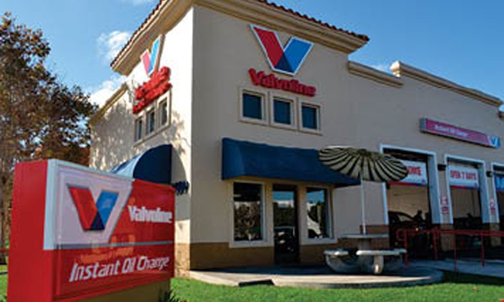 Product image for Valvoline West $14 OFF Synthetic Blend or Full Synthetic Oil Change*
