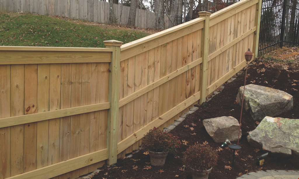 Product image for Bryant Fence Company Free gate with 150 ft minimum wood fencing. 