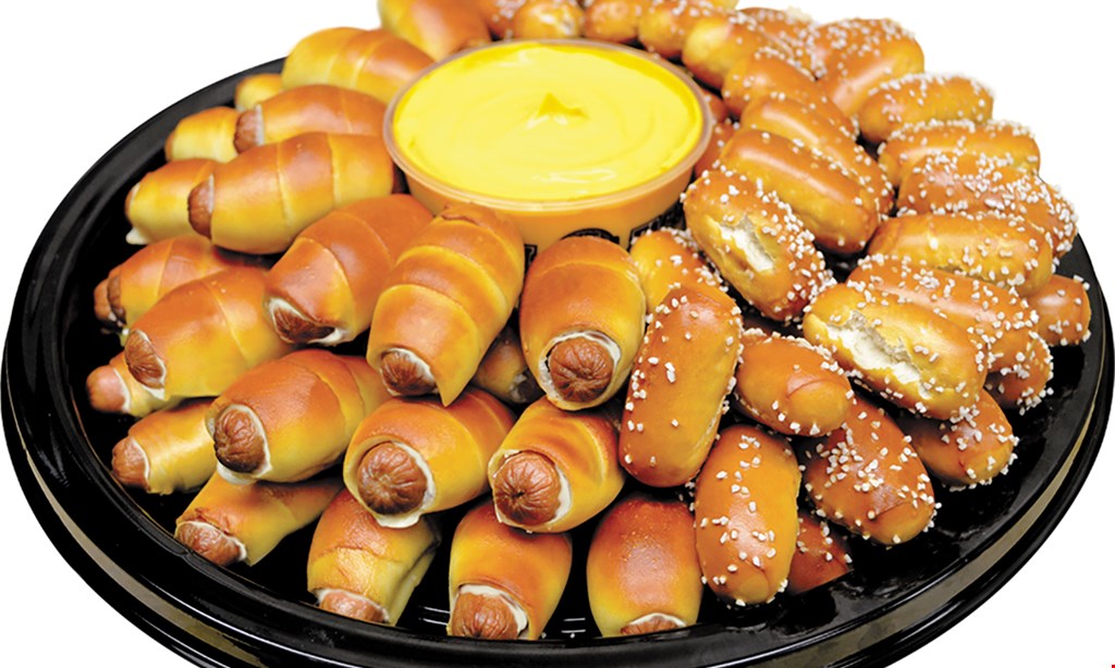 Product image for Philly Pretzel Factory $12 CROWD PLEASER (25 PRETZELS AND A BOTTLE OF MUSTARD).