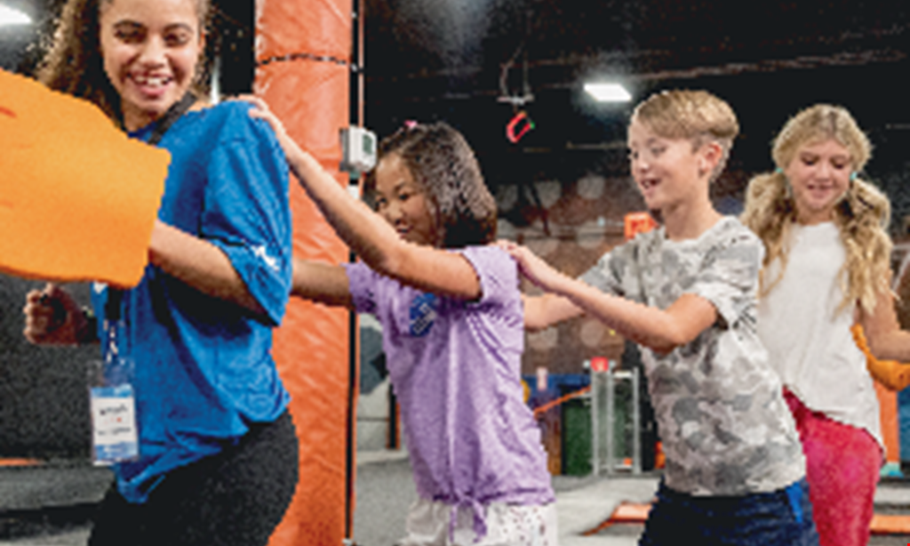 Product image for Sky Zone FAMILY FUN PACK $100 ($142 value) • 4 x 120 Minute Jumps (up to) • 4 Pairs of Sky Socks (up to) • 1 Whole Cheese Pizza • 2 Pitchers of Fountain Beverages ** Must use all jumps at the same time** **Walk in only, Subject to park capacity, Not available to book online**.