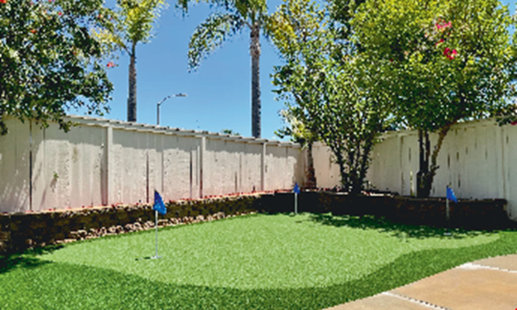 Product image for Best Green Grass Turf only $4.99/sq.ft installed.