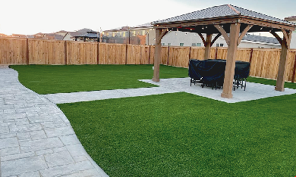 Product image for Best Green Grass Turf only $4.99/sq.ft installed.