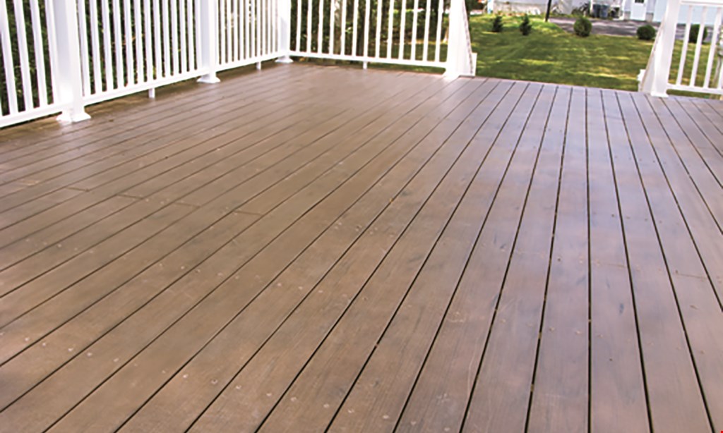 Product image for LESCAS ENTERPRISES INC. 10’ x 10’ trex composite deck with hidden fasteners and white vinyl railing with aluminum balusters now just $3,495.