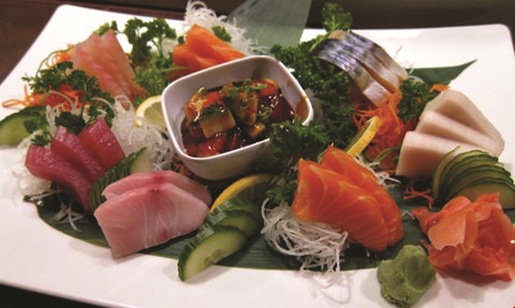 Product image for Golden China Free 2 spring rolls (shrimp or vegetable)