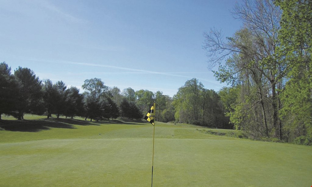 Product image for Middletown Country Club $120 For 18 Holes Of Golf For 4 With Carts (Reg. $240)