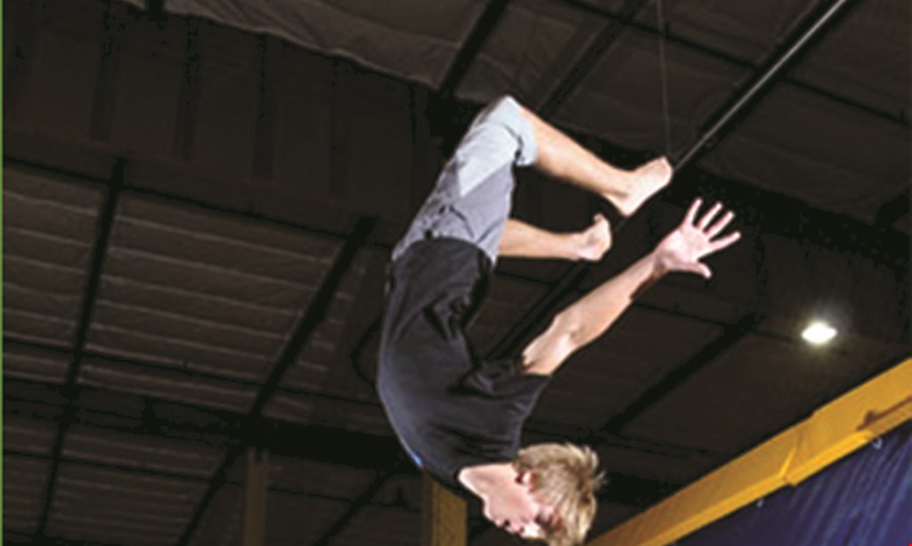 Product image for Sky High Sports Niles $13 For 2 Hours Of Jumping For 1 Person (Reg. $26)