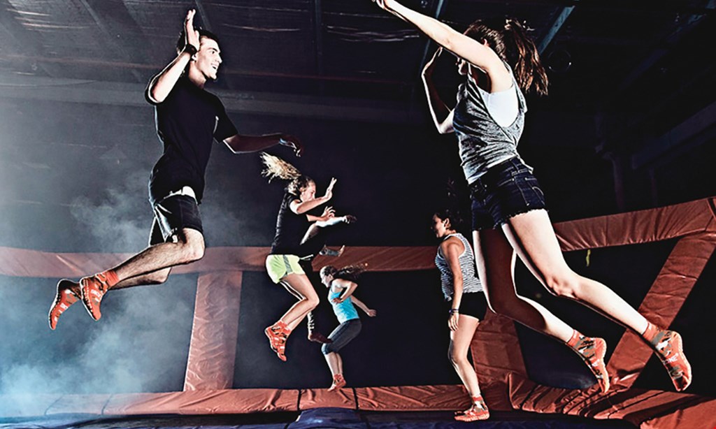 Product image for Sky Zone Trampoline Park $17 For 2 1-Hour Jump Passes (Reg. $34)