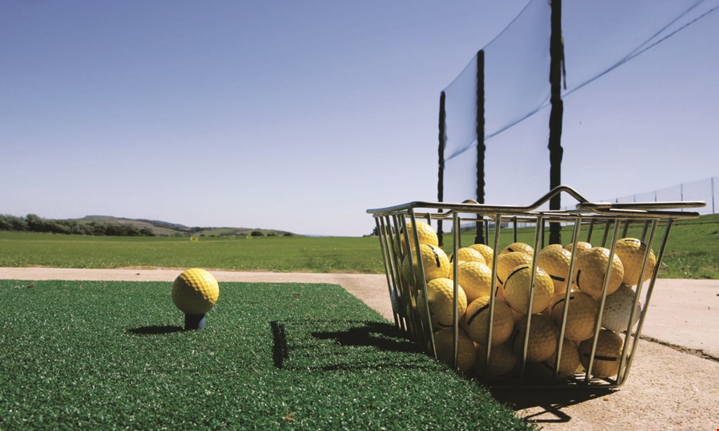 Product image for Oak Hills Golf Course $10 For 2 Large Buckets Of Range Balls (Reg. $20)