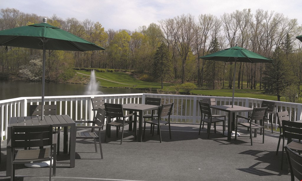 Product image for Shadow Lake Golf And Restaurant $15 For $30 Worth Of Casual Dining