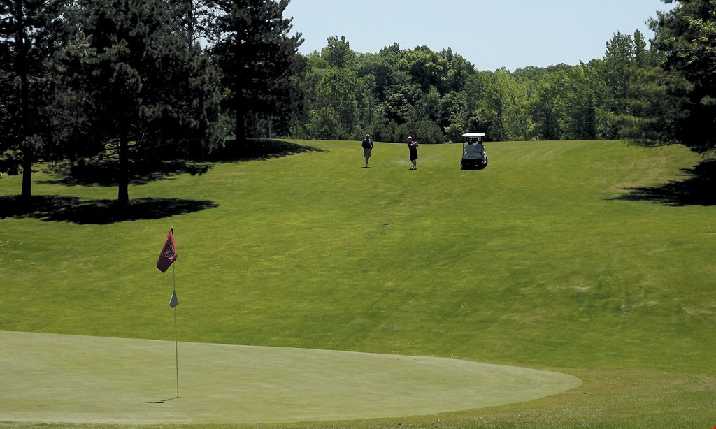 Product image for Shadow Lake Golf & Racquet Club $49 For 18 Holes Of Golf For 2 People With Cart (Reg. $98)