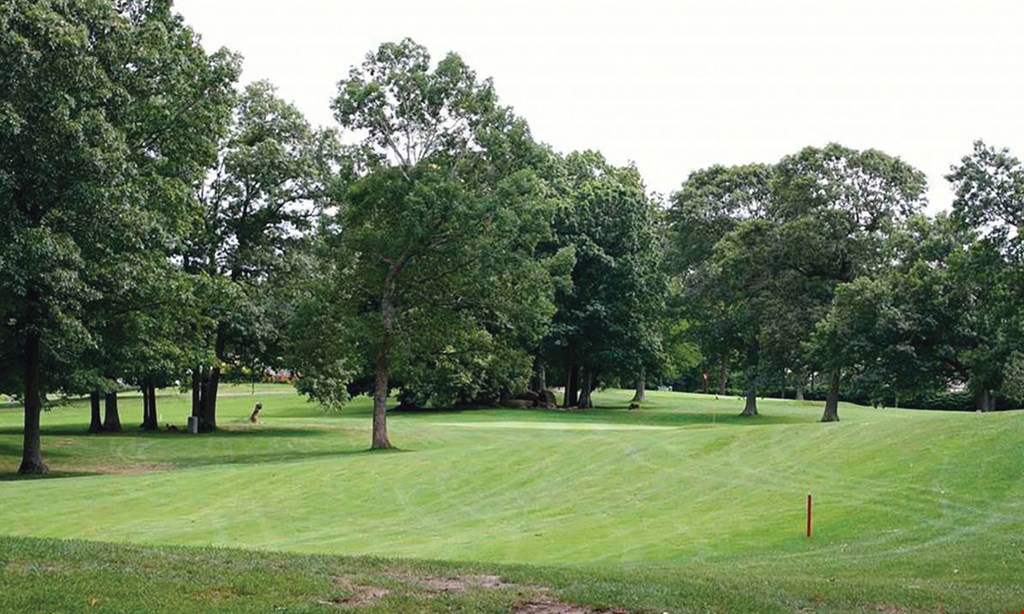Product image for Rolling Oaks Golf Course $92 For 18 Holes Of Golf For 4 People With Carts (Reg. $184)