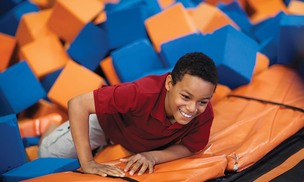 Product image for Sky Zone Belden Village $23.99 for 120-minute jump pass for 2 People (Reg $47.98)