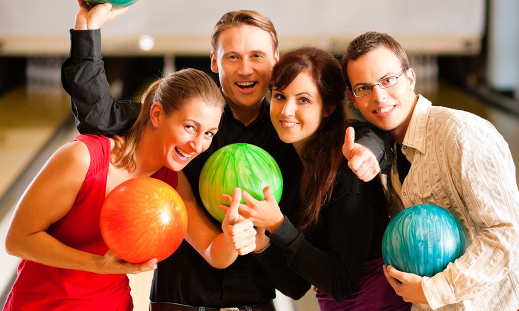 Product image for Splitz Alley $16 for 1 Hour of Bowling - for up to 4 people (Reg. $32)