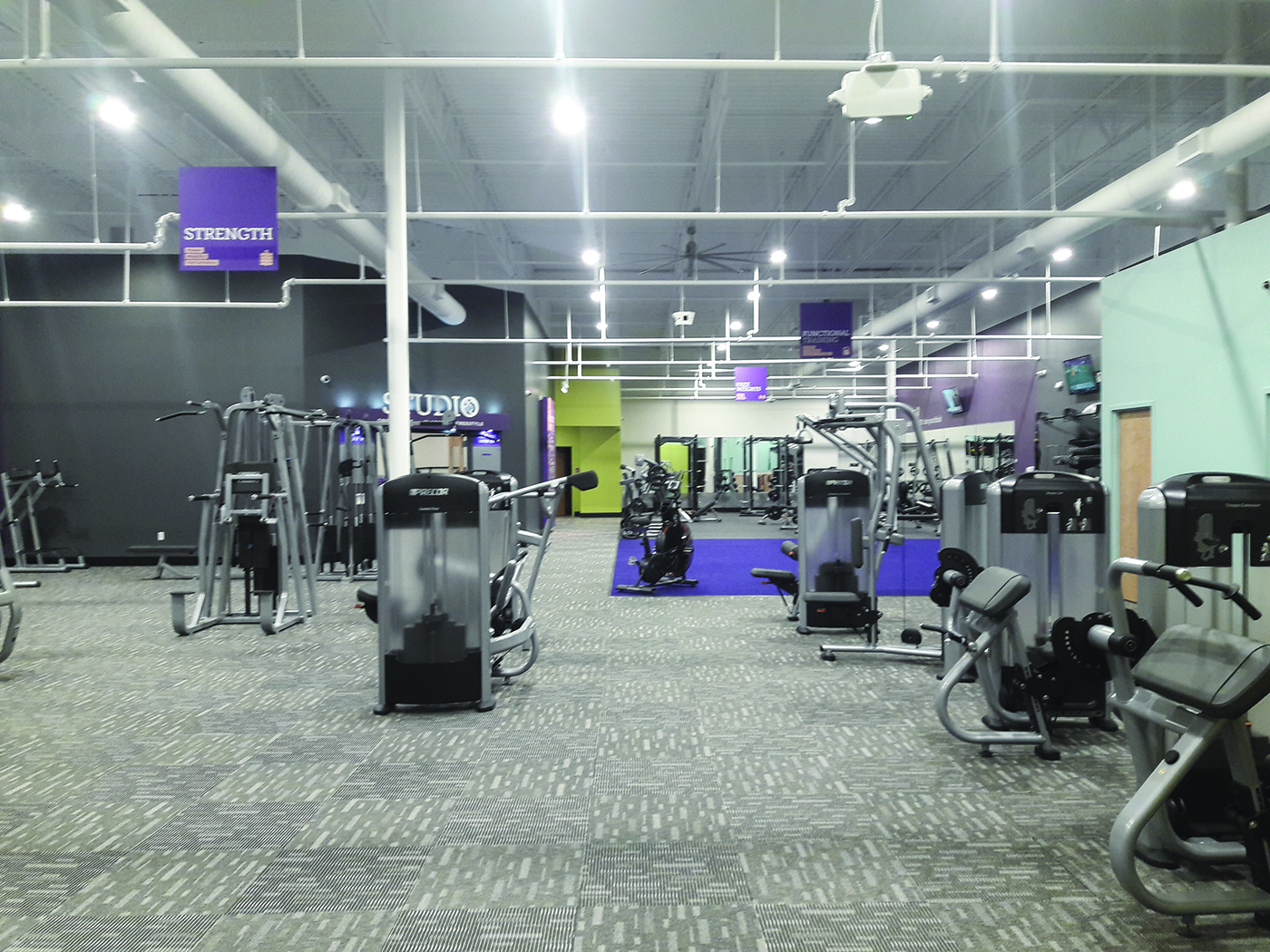 anytime fitness cost per month