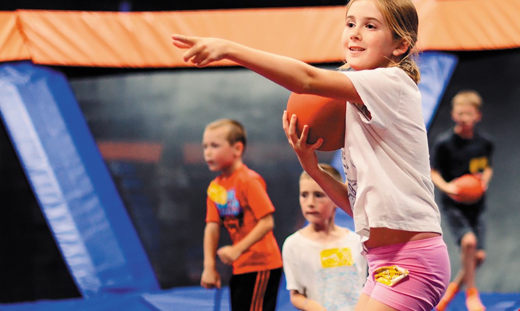 Product image for Sky Zone Trampoline Park $15 For 1 Hour Of Jump Time For 2 People (Reg. $30)