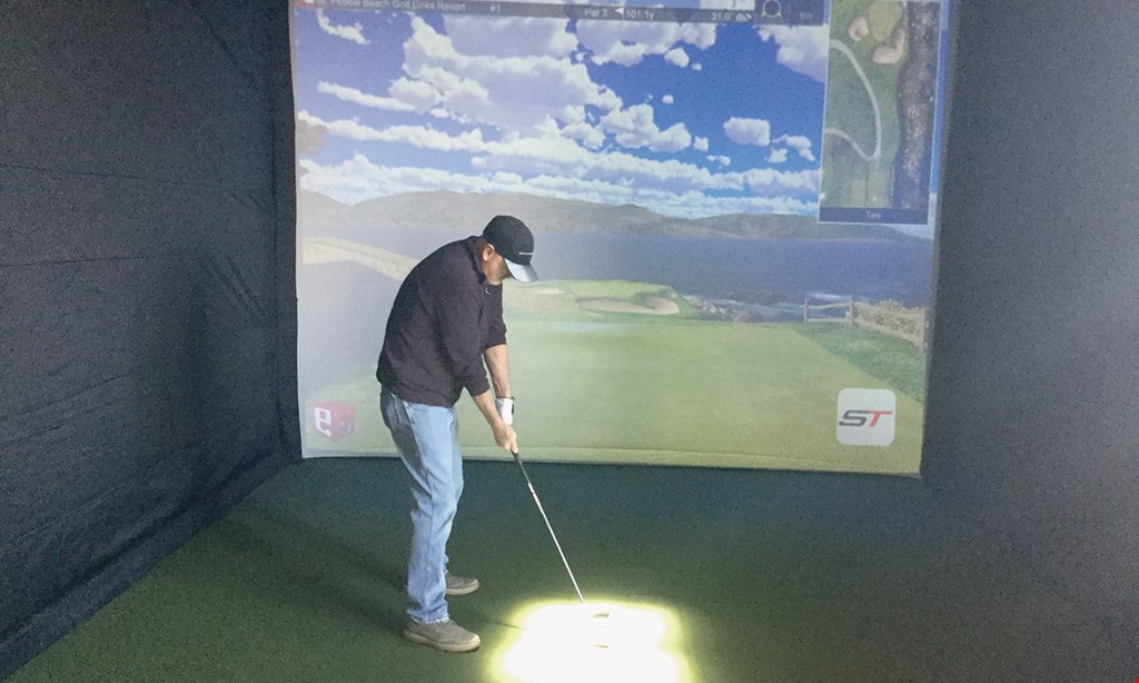 Product image for Chalet Hills Golf Club $35 For 1-Hour Of Golf Simulator For 2 People (Reg. $70)