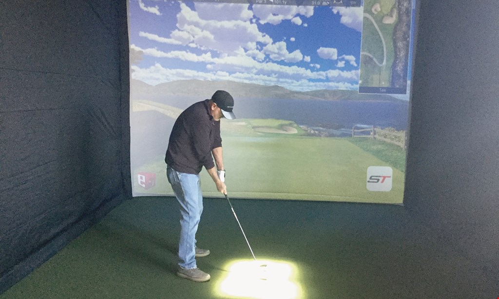 Product image for Chalet Hills Golf Club $35 For 2 Hours Of Golf Simulator For 4 People (Reg. $70)