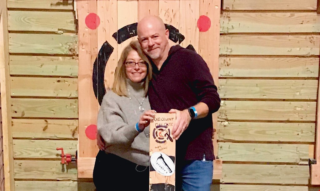 Product image for Stumpy's Hatchet House-Columbia $50 For 1 Hour Of Axe Throwing For 4 People (Reg. $100)