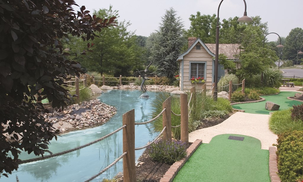 Product image for Boulders Miniature Golf $20 For A Round Of Mini Golf For 4 (Reg. $40)