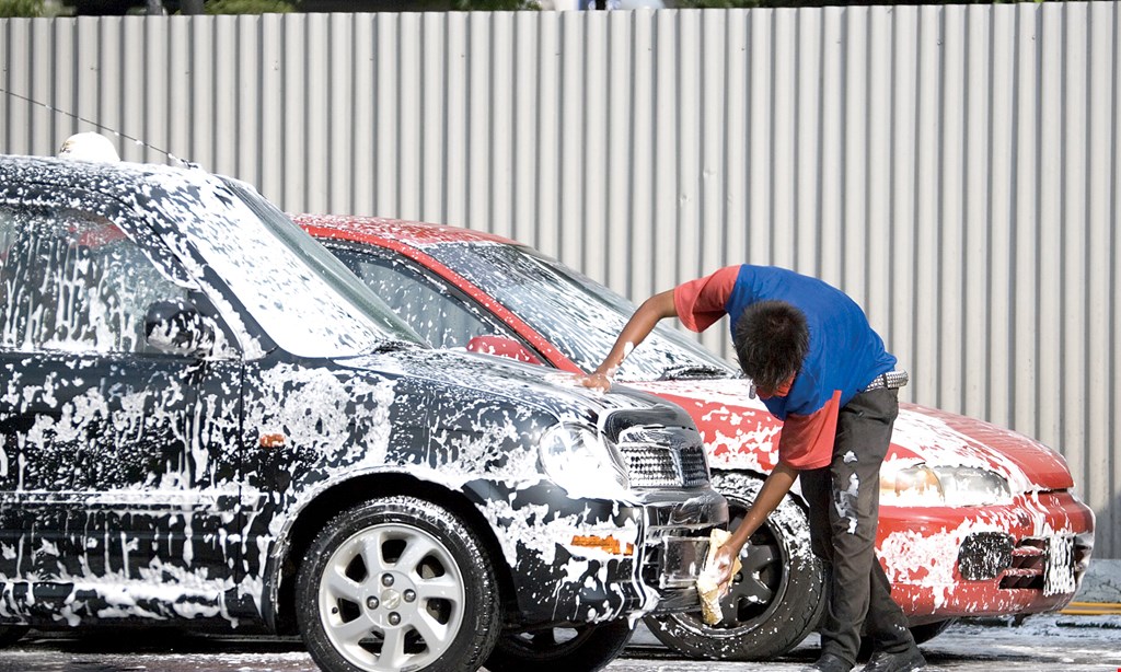 Product image for Norco Hills Car Wash $15.99 For 1 Platinum Carwash (Reg. $31.99)