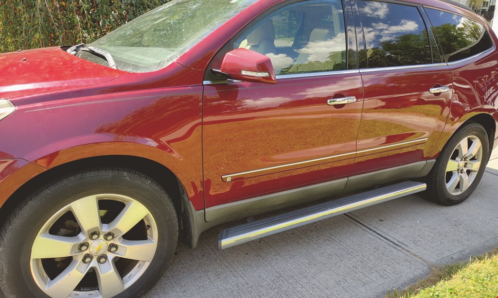 Product image for Starwash Mobile Detailing $125 For A Full Detail On-Site Service (Valid On Crossover/Compact SUV) (Reg. $250)