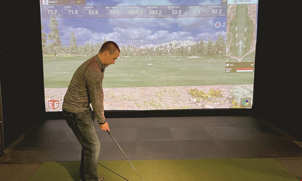 Product image for Smash Factor Indoor Golf $25 For 1-Hour Bay Rental Up To 4 People (Reg. $50)