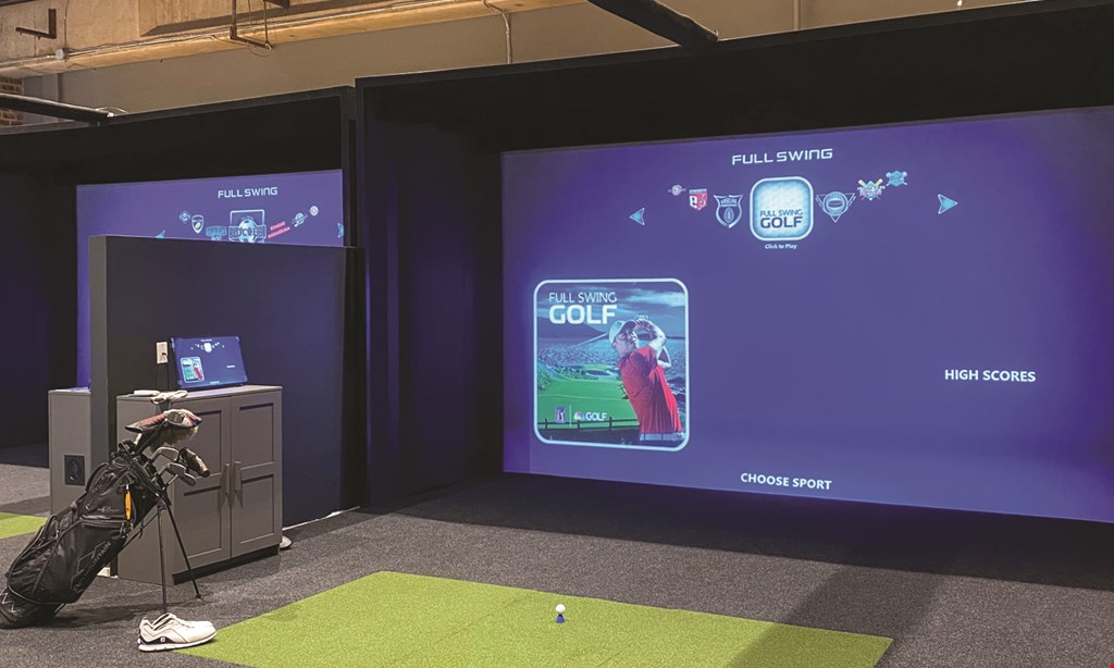 Product image for Brookfields Indoor Golf & Lounge $25 For 1-Hour Golf Simulator For Up To 4 People (Reg. $50)
