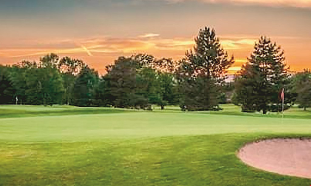 Product image for Eagle Vale Golf Club $62 For 18 Holes Of Golf For 2 With A Cart (Reg. $124)