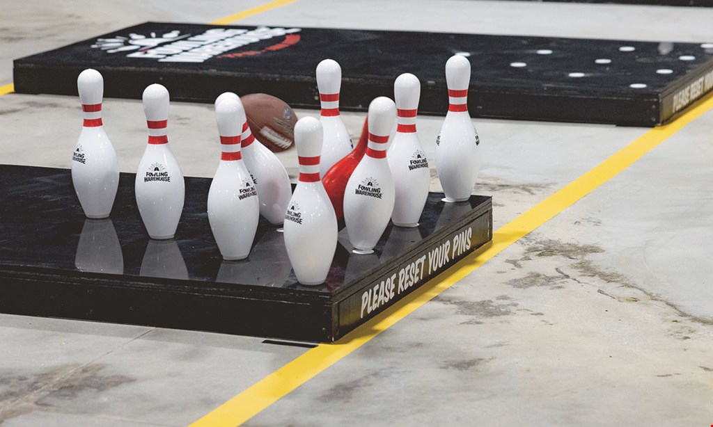Product image for Fowling Warehouse $24 For Unlimited Play for 4 People (Reg. $48)