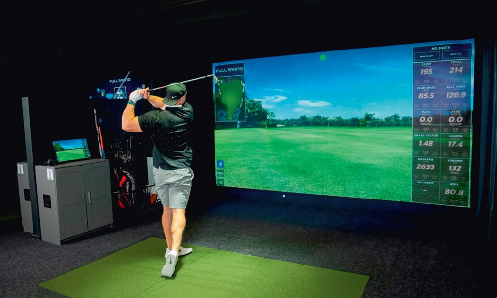 Product image for Brookfields Indoor Golf & Lounge $25 For 1-Hour Golf Simulator For Up To 4 People (Reg. $50)