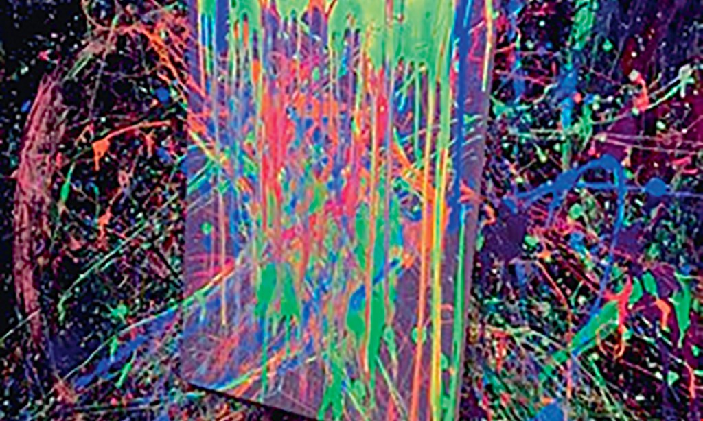 Product image for Dream Free Art $49.50 For A "Date Night" Glow Splatter Painting Package For 2 (Reg. $99)