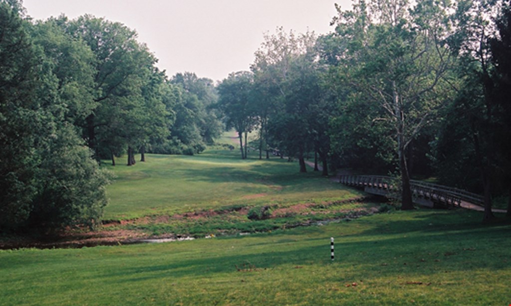Product image for Skippack Golf Club and The Farm House Restaurant $100 For A Round Of Golf For 4 Including Cart (Reg. $220)