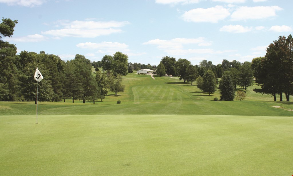 Product image for Manor Valley Golf Course $36 For 18 Holes of Golf For 2 With Cart (Reg. $72)
